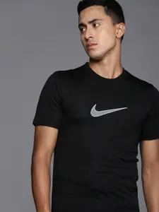 Nike Brand Logo Printed Dri-FIT ACD21 SS GX Slim Fit Football T-shirt