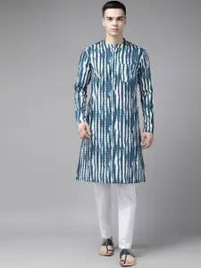 See Designs Men Dyed Pure Cotton Kurta With Pyjamas