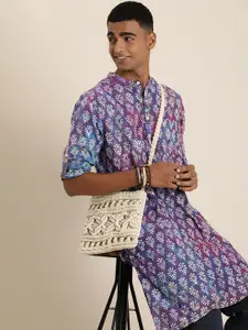Taavi Ethnic Motifs Dabu Printed Pure Cotton Kurta