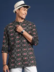 Taavi Ethnic Motifs Bagru Printed Pure Cotton Straight Kurta