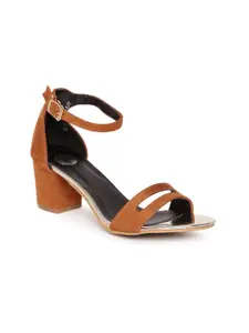 red pout Women Tan Solid Sandals