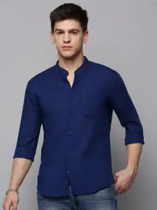 SHOWOFF Men Classic Mandarin Collar Cotton Casual Shirt
