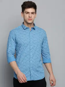 SHOWOFF Men Comfort Geometric Printed Cotton Casual Shirt