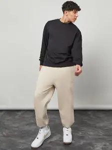 Styli Men Oversized Jogger with Elasticated Cuff