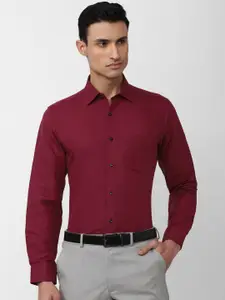 Van Heusen Men Regular Fit Formal Shirt