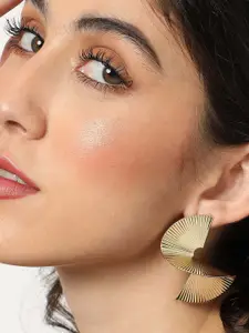 SOHI Gold Plated Contemporary Drop Earrings