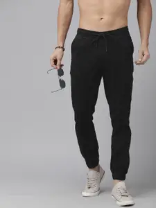 The Roadster Lifestyle Co. Men Regular Fit Solid Pleated Joggers