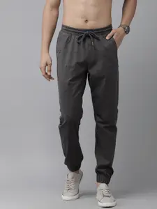 Roadster Men Pure Cotton Conversational Printed Pleated Joggers Trousers
