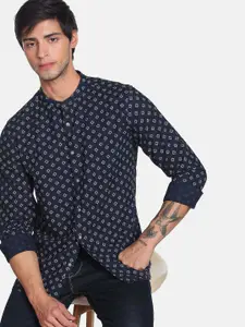 Flying Machine Men Slim Fit Geometric Printed Pure Cotton Casual Shirt