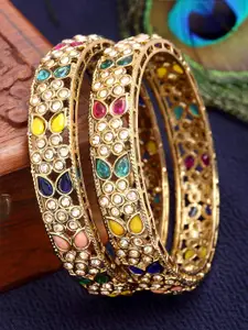 KARATCART Set of 2 Antique Gold-Plated Kundan Studded Bangles