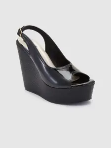 Sole To Soul Wedge Peep Toes with Buckles