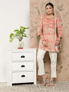 KALINI Floral Printed Gotta Patti Kurta