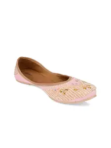 DESI COLOUR Women Pink Ethnic Mojaris Flats