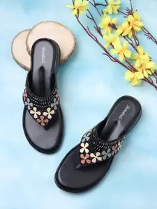 Shoestail Women Embellished Open Toe Flats
