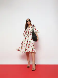 Vero Moda V-Neck Flared Sleeves Floral Printed A-Line Midi Dress