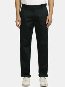 t-base Men Mid-Rise Regular Trousers