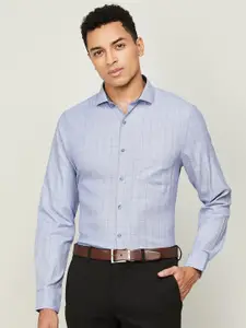 CODE by Lifestyle Men Checked Cotton Formal Shirt