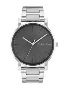 Calvin Klein Men Slate Stainless Steel Bracelet Style Analogue Watch 25200256