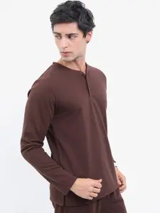 HIGHLANDER Henley Neck Popcorn Structured Regular Fit Tshirt