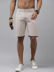 The Roadster Life Co. Men Solid Mid-Rise Denim Shorts