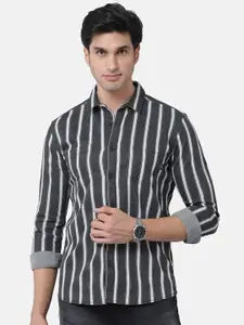 Voi Jeans Spread Collar Slim Fit Striped Casual Cotton Shirt