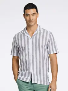 LINDBERGH Men Slim Fit Striped Linen Cotton Casual Shirt