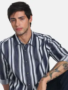 Flying Machine Vertical Stripe Twill Casual Shirt