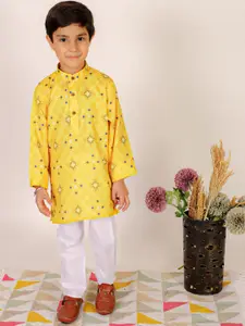 Superminis Boys Printed Pure Cotton Kurta with Pyjamas