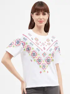 Harpa Women Floral Printed Pure Cotton T-shirt