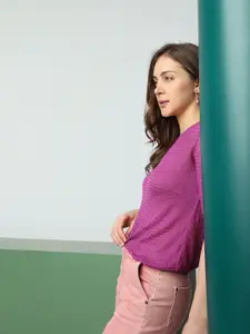 Vero Moda Self Design Regular Crop Top