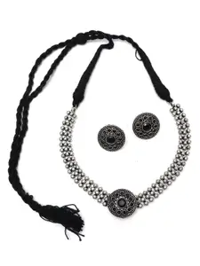 Ozanoo Brass Silver-Plated Choker Necklace & Earrings Set