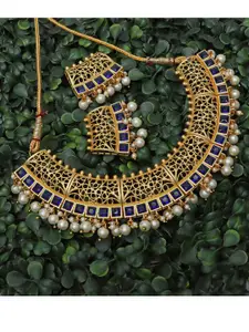 Ozanoo Brass Gold-Plated Choker Necklace & Earrings Set