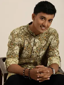 Taavi Men Kalamkari Ethnic Motifs Printed Kurta