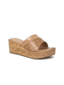VALIOSAA Textured Printed Wedge Sandals