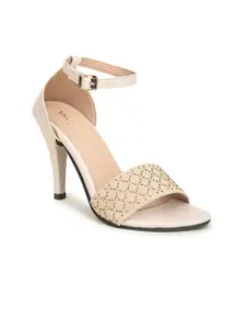 VALIOSAA Embellished Slim heels