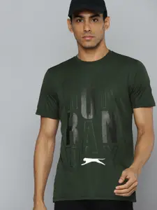Slazenger Men Running Ultra-Dry Geometric Print T-shirt