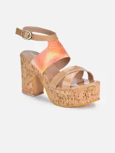 VALIOSAA Platform Heels With Buckles