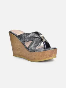 VALIOSAA Textured Party Wedge Heels
