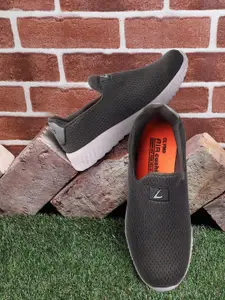 CLYMB Men Mesh Running Non-Marking Sports Shoes