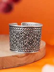 Fabindia Silver-Plated Textured Detail Bangle