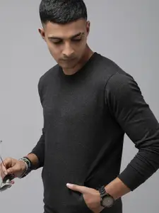 Roadster Men Solid Sweatshirt