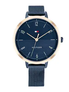 Tommy Hilfiger Women Dial & Stainless Steel Bracelet Style Straps Analogue Watch TH1782581
