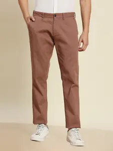 INVICTUS Men Classic Slim Fit Flat-Front Chinos Trousers