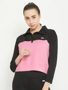 Clovia Women Colourblocked Comfort-Fit Active T-shirt