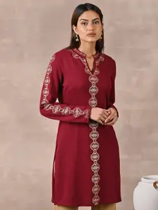 Lakshita Plus Size Mandarin Collar Ethnic Motifs Printed Woolen Kurta
