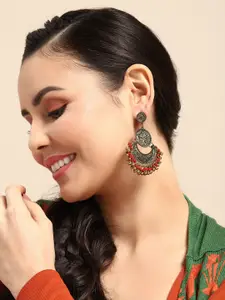 Sangria Antique Crescent Shaped Chandbalis