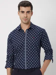 Mufti Pure Cotton Trim Slim Fit Printed Casual Shirt