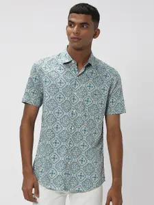 Mufti Trim Slim Fit Floral Printed Pure Cotton Casual Shirt
