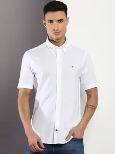 Tommy Hilfiger Spread Collar Cotton Casual Shirt