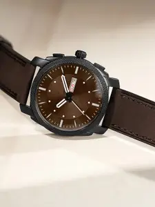 Shocknshop Men Metal Dial & Leather Straps Analogue Multi Function Watch WCH72Brown